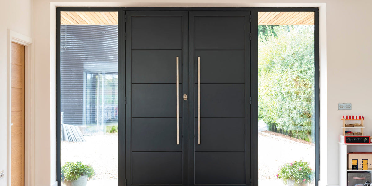 Flush vs Stepped Frames: What’s the Difference on Aluminium Doors and