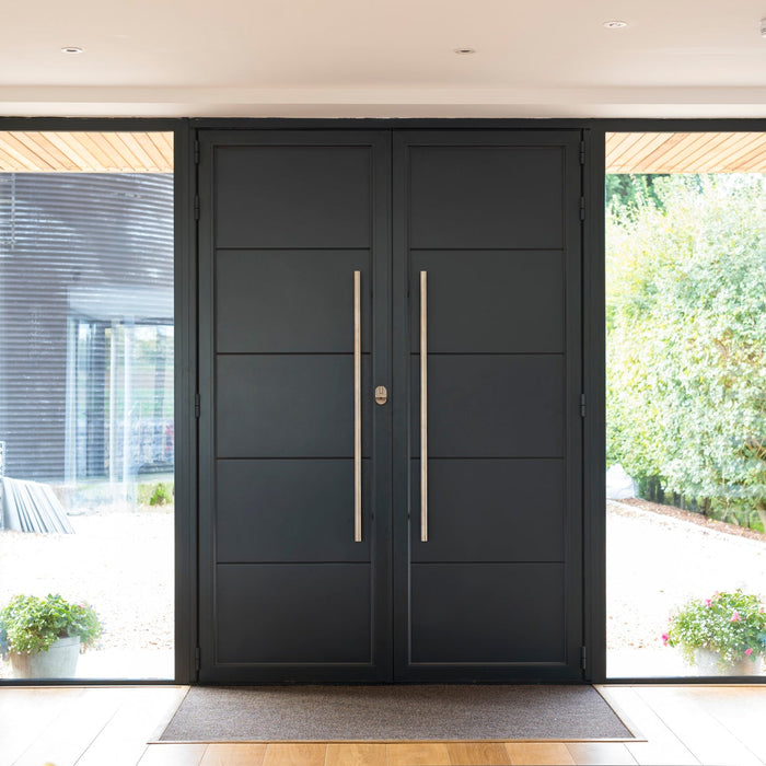 Flush vs Stepped Frames: What’s the Difference on Aluminium Doors and Windows?