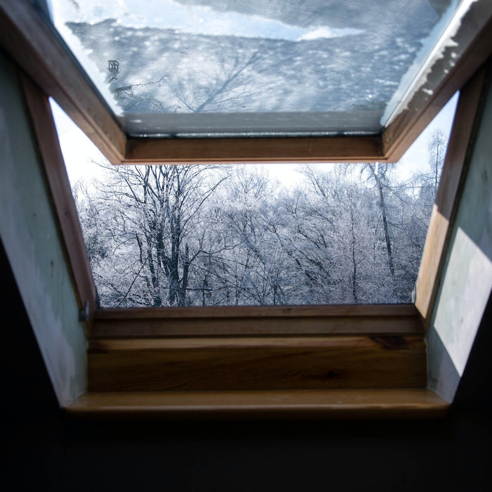 Optimizing Comfort: Reducing Heat Loss Through Roof Windows