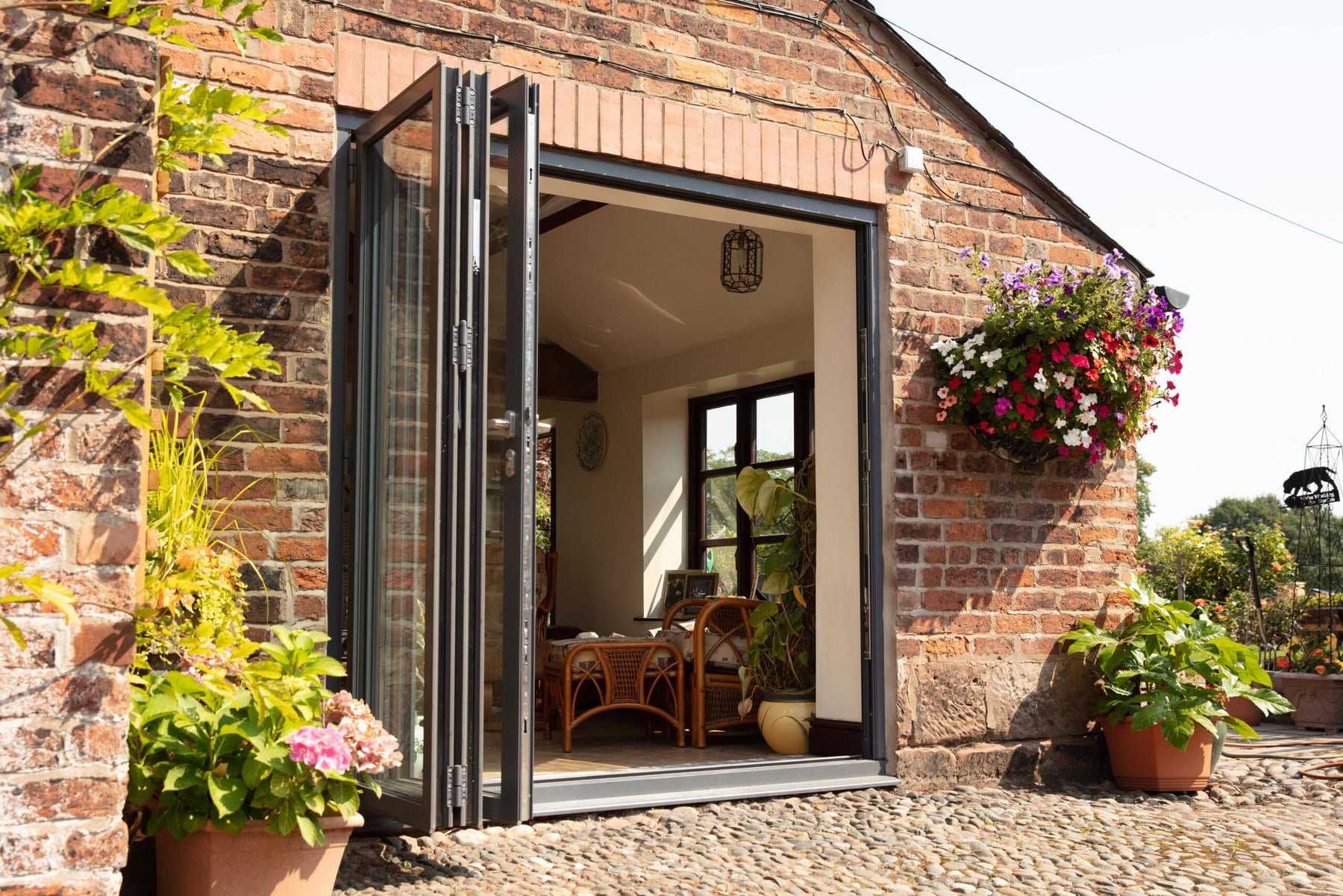 When Should I Change My Windows and Doors? Key Signs & Lifespan