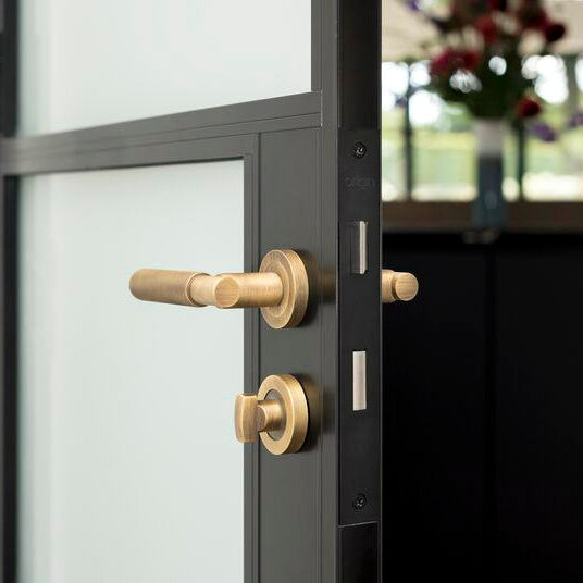 What Hardware Comes with a Standard Door and What Can Be Changed