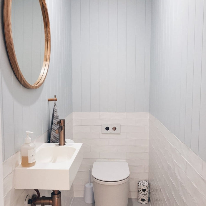 Make The Most of Your Cloakroom with These Small Traditional Bathroom Ideas - Home Build Doors