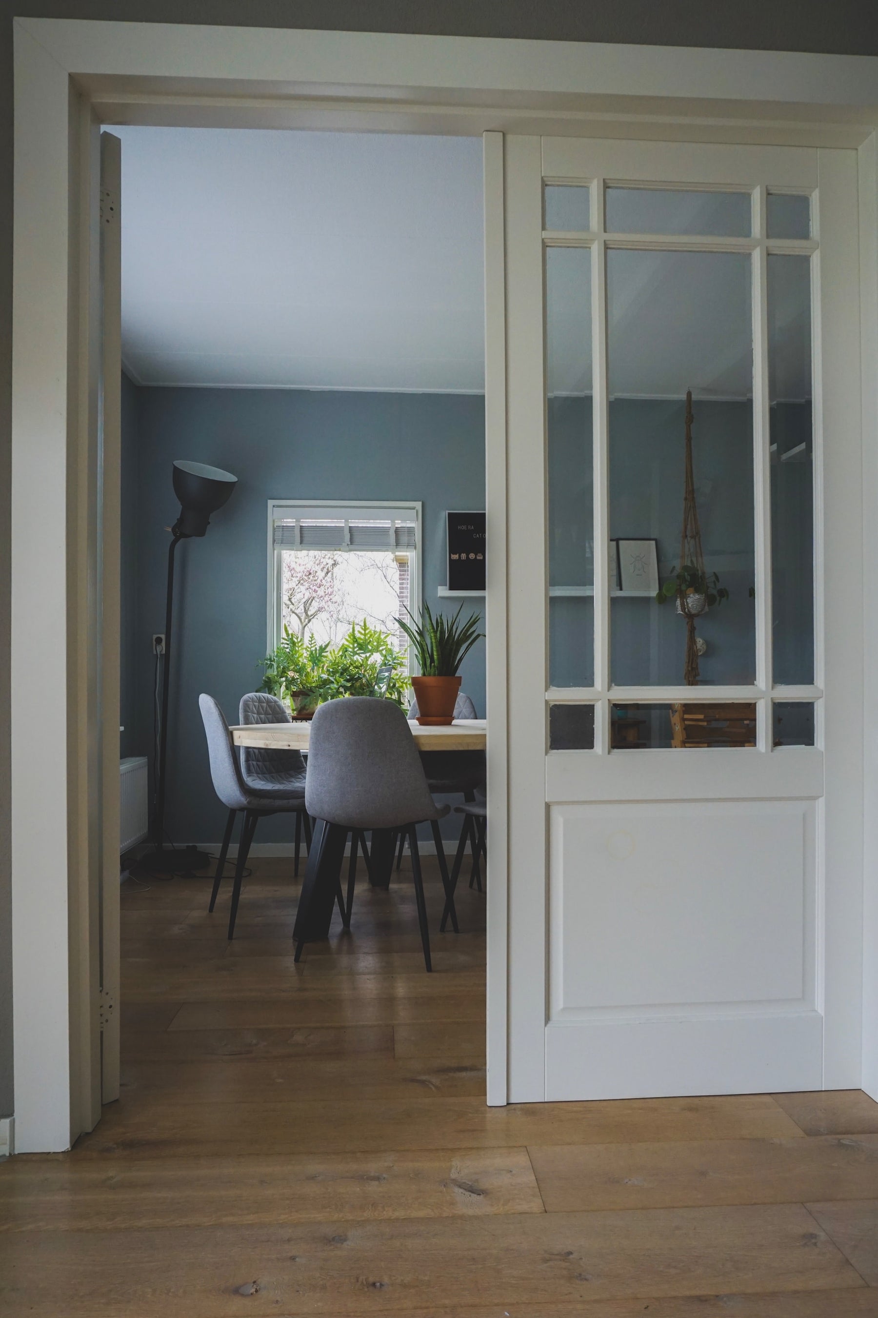 Illuminating Elegance: How White Interior Doors Can Brighten Up a Room