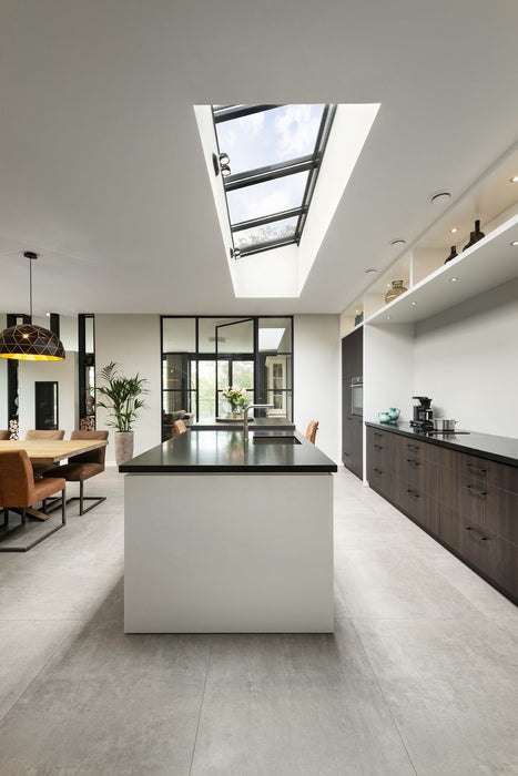 W900mm x P2400mm Black Atlas Aluminum Lean To Roof System