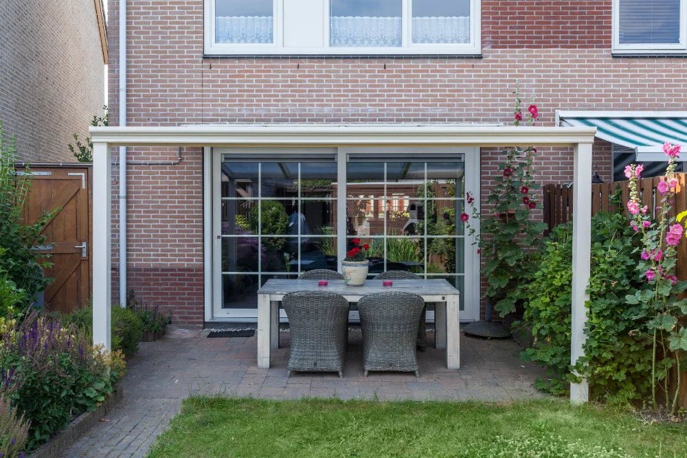 Bosco Veranda - Traffic White - Classic Gutter - Square with Base Plate - Home Build Doors